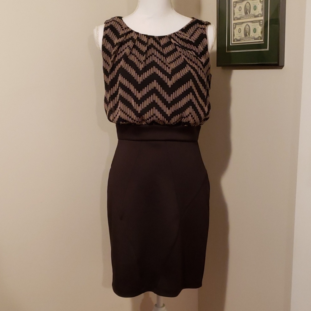 Zigzag Print Dress - Great for Work!
